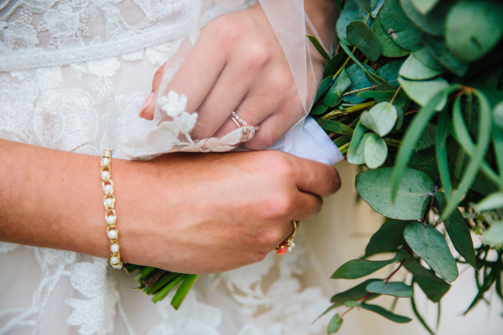 bridal detail shots of family jewelry during bridals 