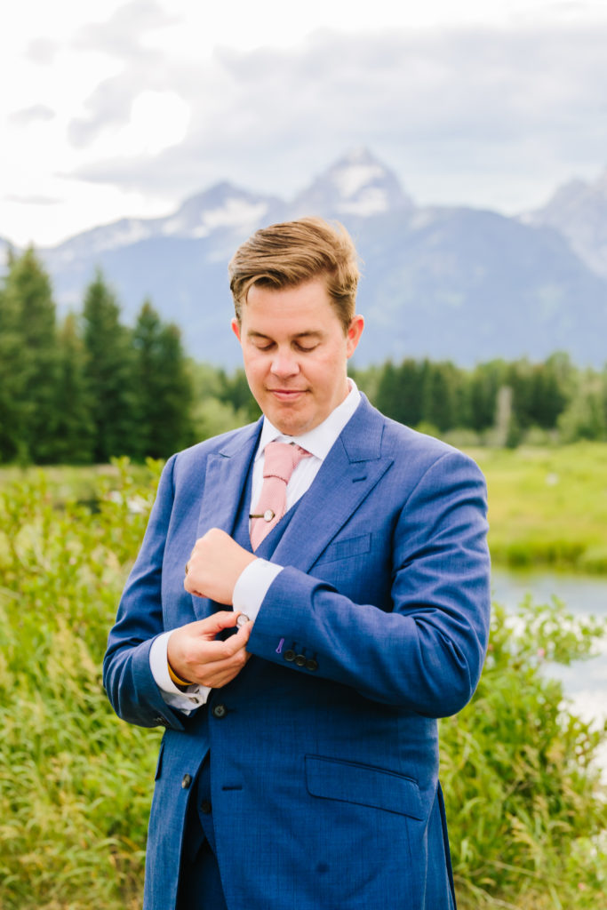 groom fixing sleeve 