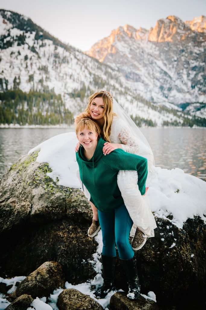 Photographer and bride in Jackson Hole Jenny Lake. 