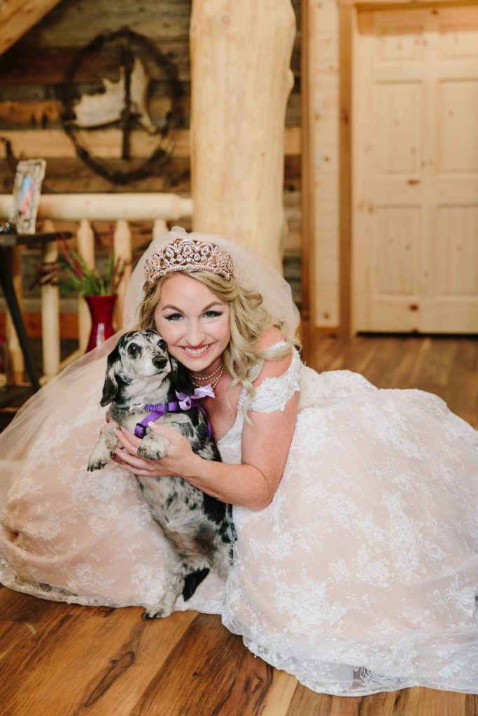 Jackson Hole wedding photographer captures bride with dog